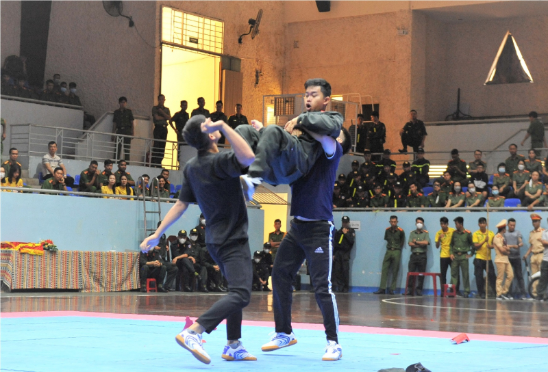 Gần 1.000 chiến sĩ tham dự Hội thi Quân sự, võ thuật cho lực lượng trực tiếp chiến đấu trong CAND -0