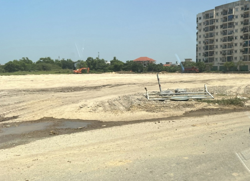 Chưa hoàn thiện thủ tục, chủ đầu tư cấp tập cho san lấp mặt bằng -0