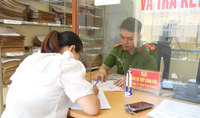 Nỗ lực cải cách hành chính ngay tại cơ sở để phục vụ người dân tốt hơn -0