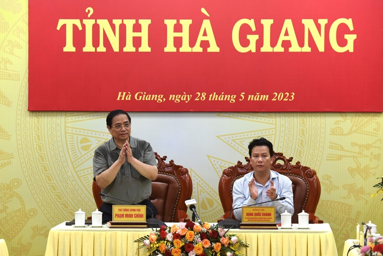 Thủ tướng Phạm Minh Chính làm việc với Ban Thường vụ Tỉnh ủy Hà Giang -0