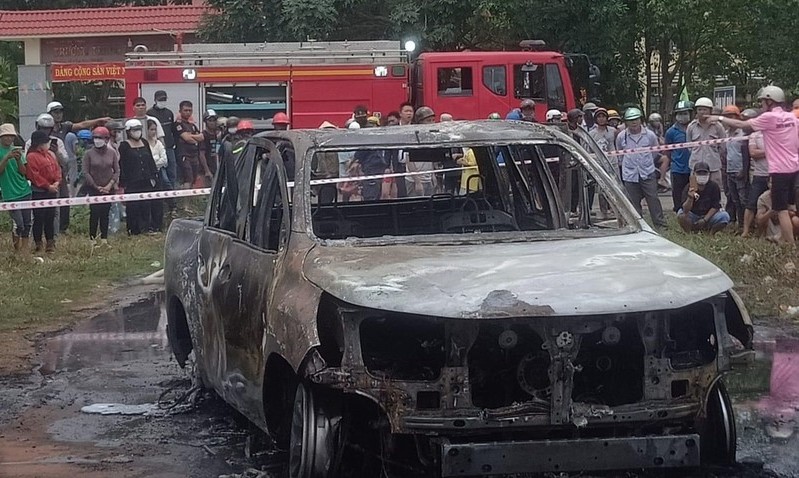 Người đàn ông tử vong trên xe bán tải bốc cháy là do tự tử -0