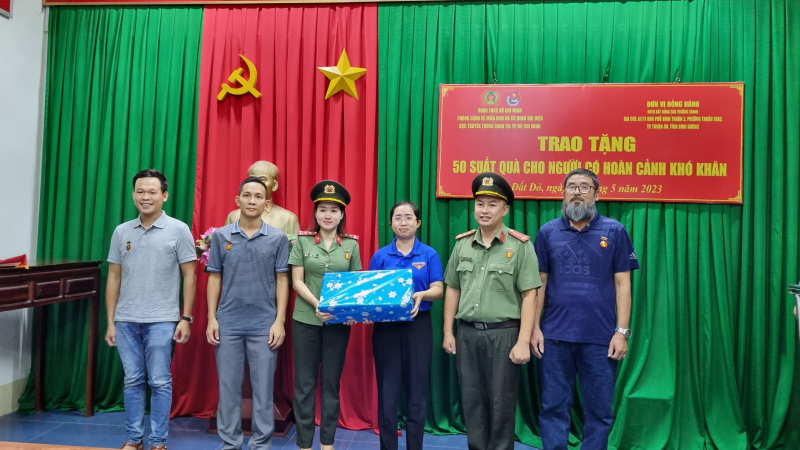 Tuổi trẻ CAND về miền Đất đỏ -0