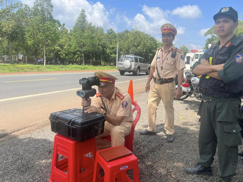 Nỗ lực vì cung đường an toàn -0