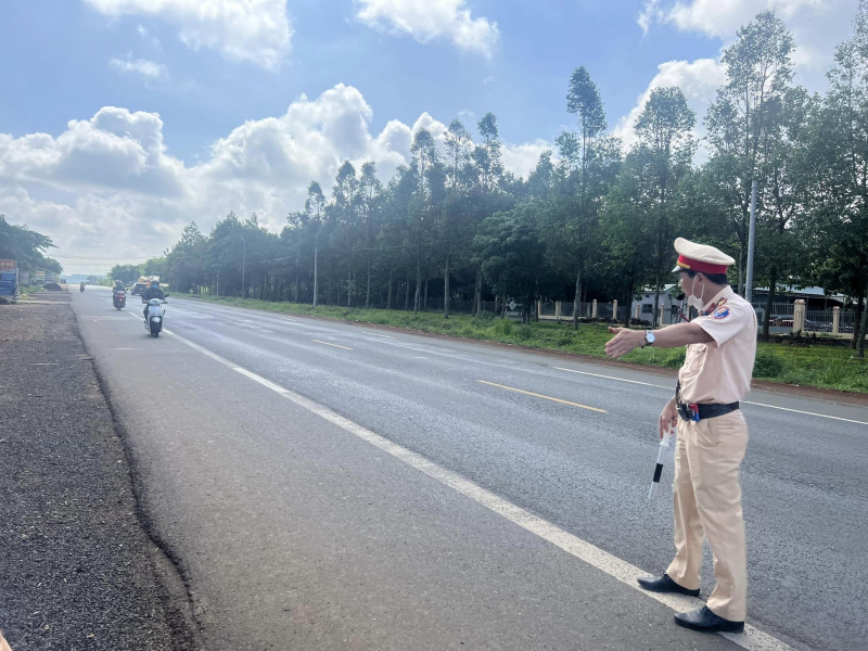 Nỗ lực vì cung đường an toàn -0