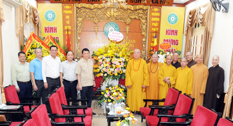 Lãnh đạo Bộ Công an chúc mừng Giáo hội Phật giáo Việt Nam nhân dịp Đại lễ Phật đản Phật lịch 2567 -0