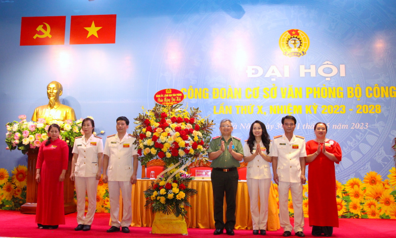Đại hội Công đoàn cơ sở Văn phòng Bộ Công an lần thứ X -0