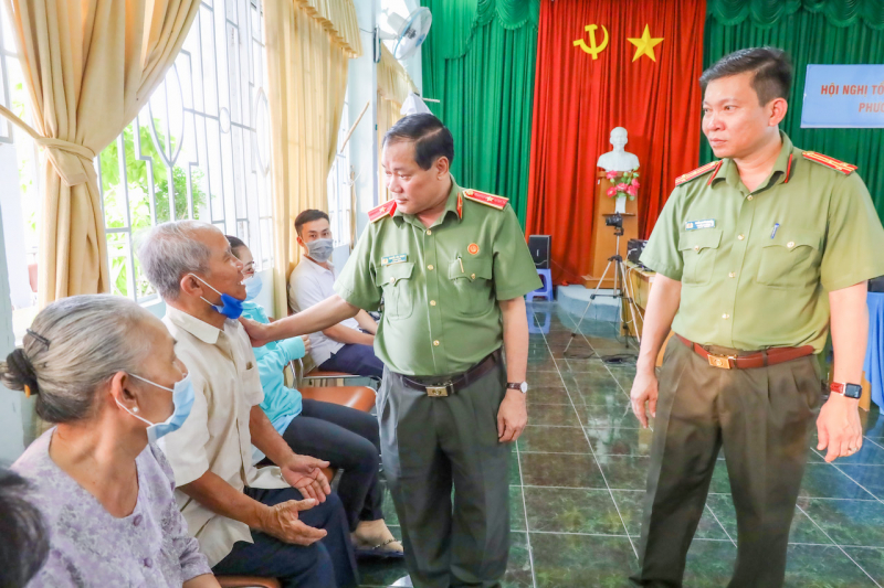 Công an TP Cần Thơ hoàn thành cấp CCCD gắn chip cho 100% công dân đủ điều kiện -0