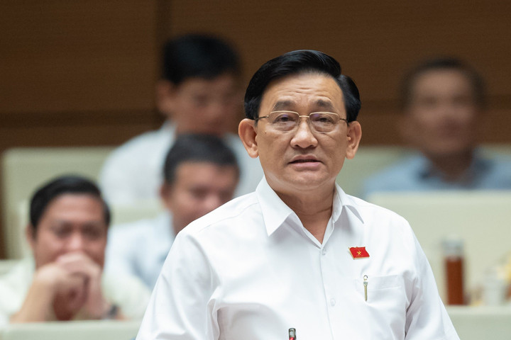 Cán bộ không làm gì cũng là vi phạm pháp luật! -0