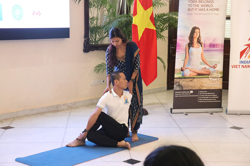 Ngày Quốc tế Yoga lần thứ 9 – “Một Thế giới, Một Sức khỏe chung” -0