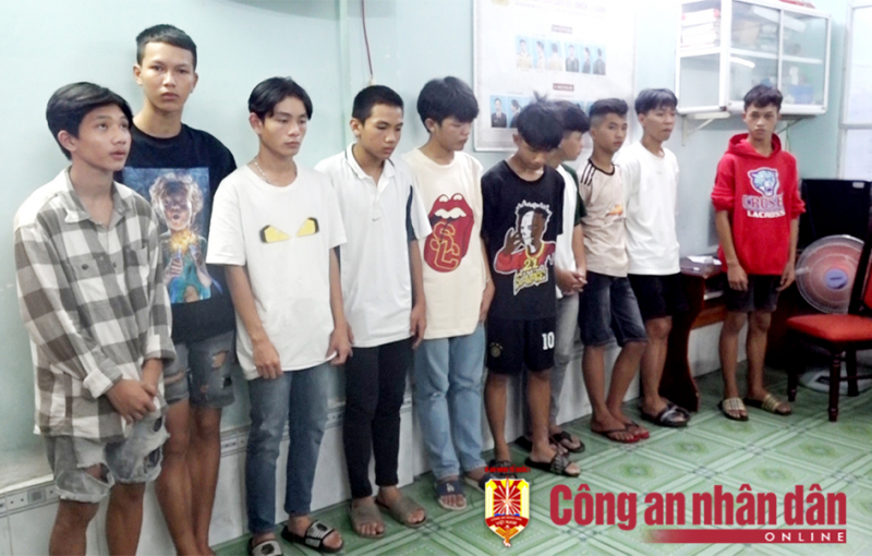 Kịp thời ngăn chặn 2 nhóm thanh thiếu niên hỗn chiến bằng hung khí ở An Giang -0