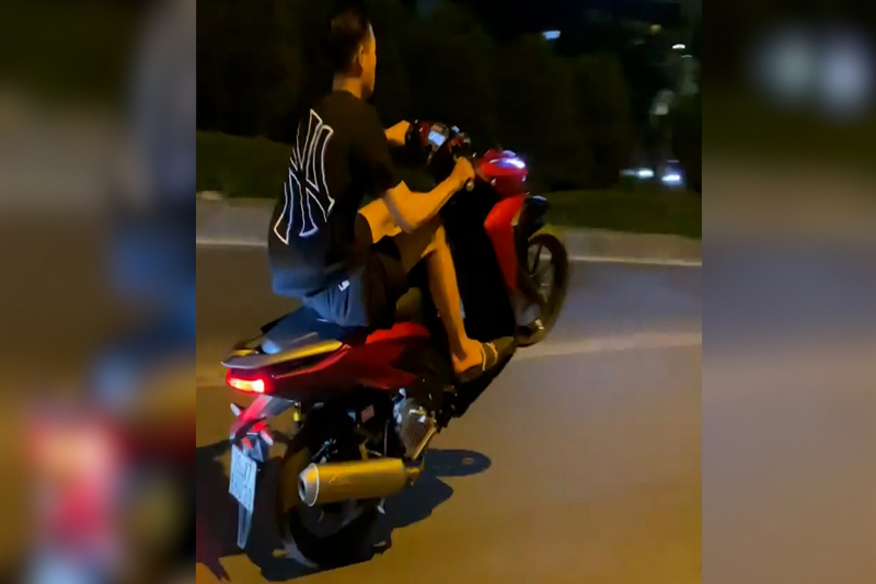 “Thanh niên choai” bốc đầu trêu Cảnh sát và cái kết -0