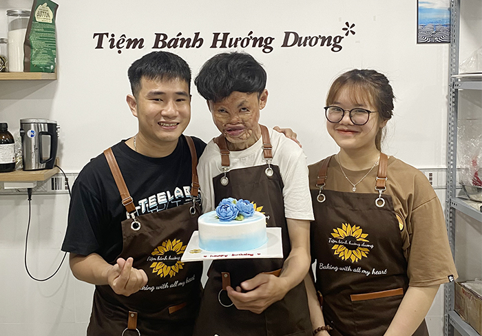 “Dị nhân” làm bánh -0