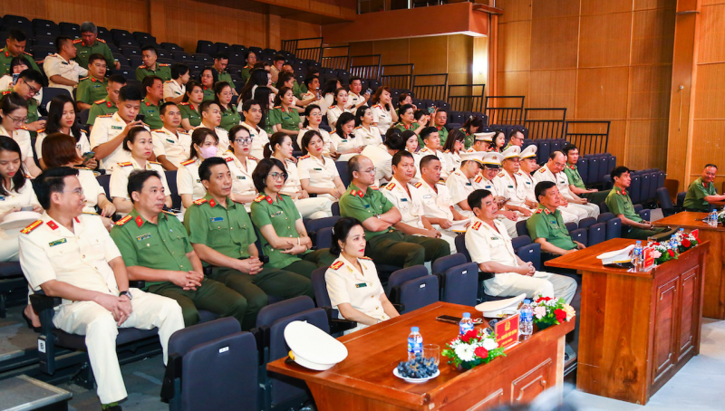 Cục Truyền thông CAND công bố Quyết định thăng cấp bậc hàm, nâng bậc lương năm 2023 -0