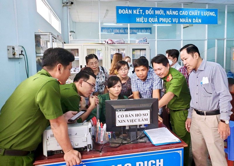 Số hóa sổ hộ tịch, tăng tốc chuyển đổi số -0