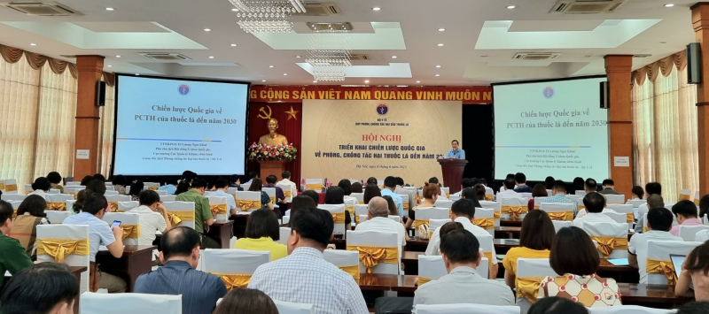 Ưu tiên hàng đầu là ngăn ngừa sử dụng thuốc lá điện tử, thuốc lá nung nóng -0