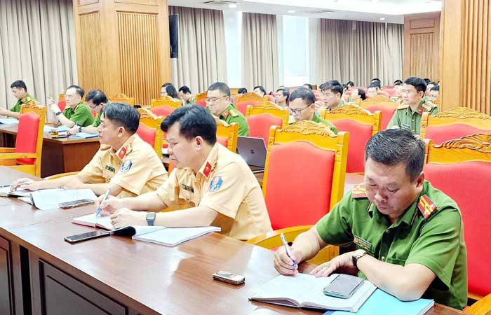 Lớp bồi dưỡng kiến thức quốc phòng và an ninh đối tượng 3 trong Công an nhân dân năm 2023  -0