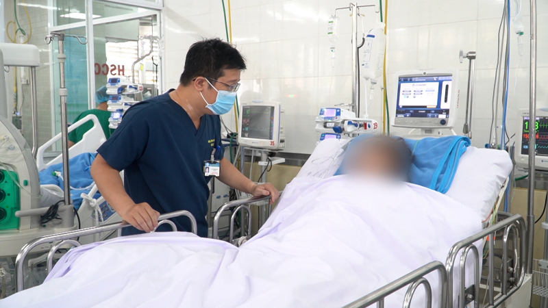 Đi hút mỡ bụng, người phụ nữ bị thủng bụng, mất 6 lít máu, rơi vào hôn mê -0
