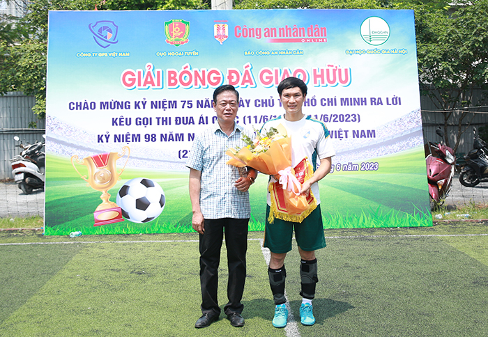 Giao lưu thể thao, tăng cường quan hệ phối hợp -0