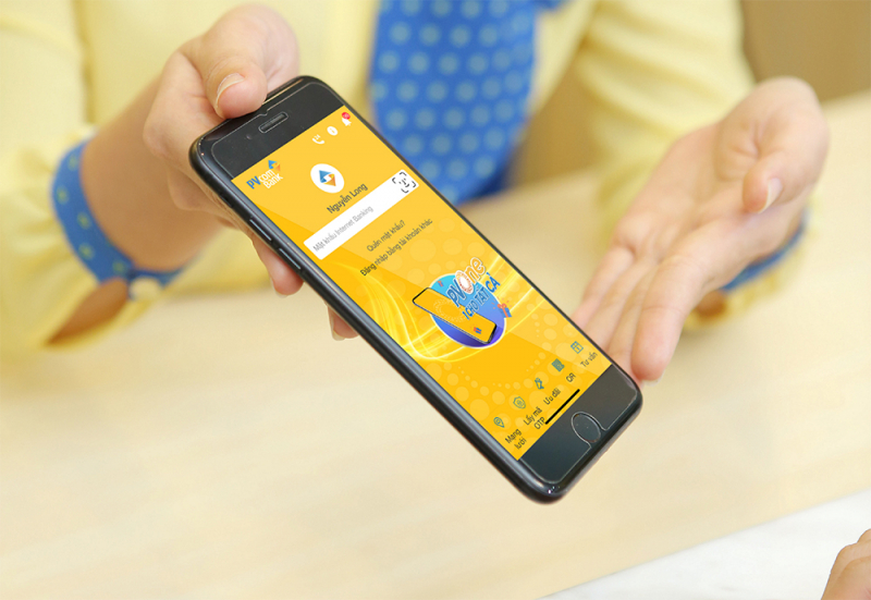 PVcomBank dành 10.000 phần quà tặng khách hàng gửi tiết kiệm -0