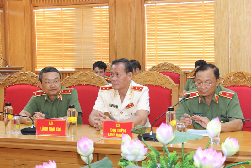 Lan toả tinh thần thi đua tích cực, nhân lên hàng trăm, hàng nghìn điển hình tiên tiến khác -0