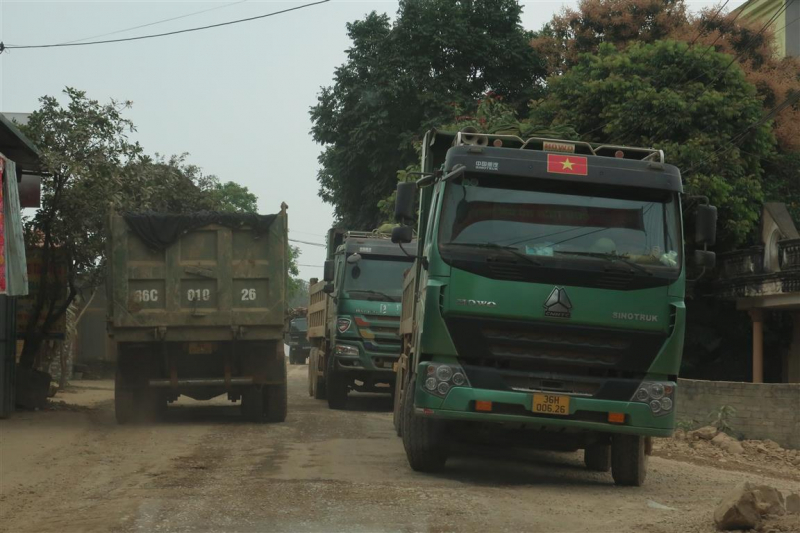 Hàng loạt sai phạm tại dự án nạo vét sông Hoạt -0