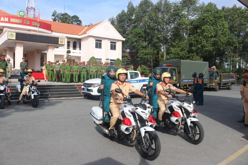 Công an Bình Dương mở đợt cao điểm tuần tra kiểm soát, phòng chống tội phạm -0