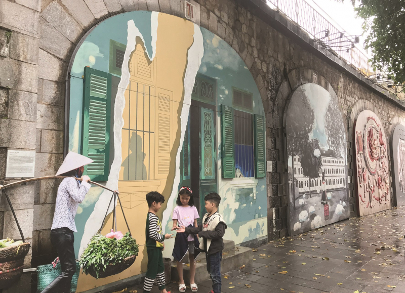 phố bích họa phùng hưng, hà nội là một không gian sống của nghệ thuật công cộng-ảnh hồng minh báo dân tộc và phát triển.jpg -2