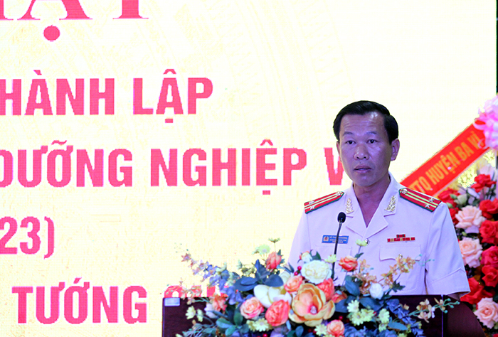 Tiếp tục phát huy truyền thống vẻ vang của lực lượng Cảnh vệ anh hùng -0