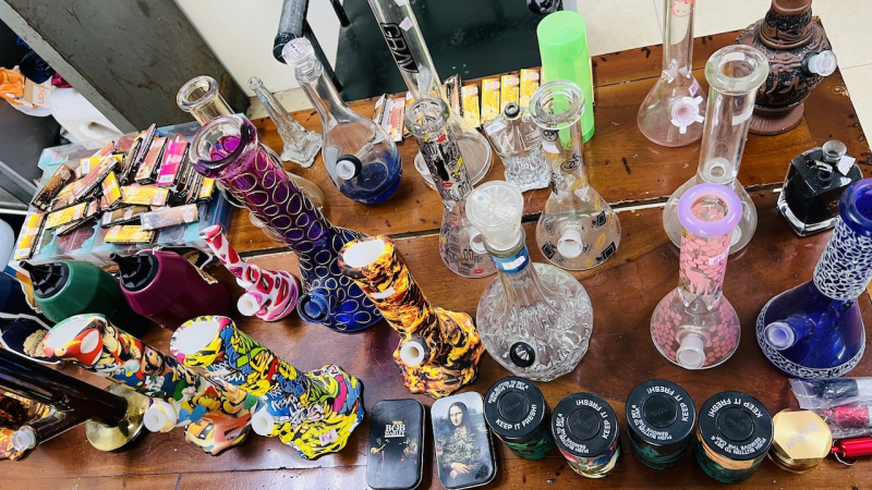 Công an Hà Nội phá tụ điểm hút cần sa trá hình là quán càphê, billard -0