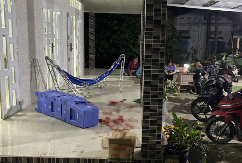 Cha đâm con ruột tử vong -0