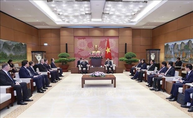 Vietnam attaches importance to expanding ties with Russia: NA Chairman -0