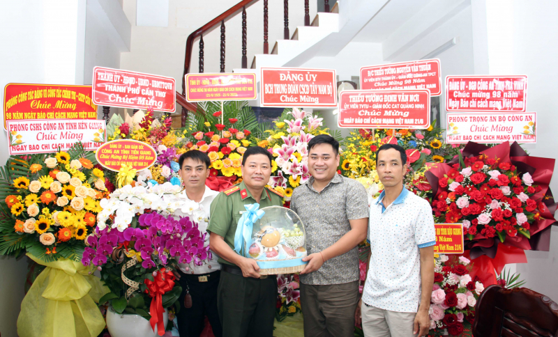 Phát huy mối quan hệ phối hợp chặt chẽ giữa Báo CAND và các đơn vị, địa phương tại khu vực ĐBSCL -0