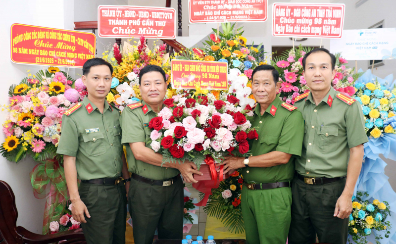 Phát huy mối quan hệ phối hợp chặt chẽ giữa Báo CAND và các đơn vị, địa phương tại khu vực ĐBSCL -0