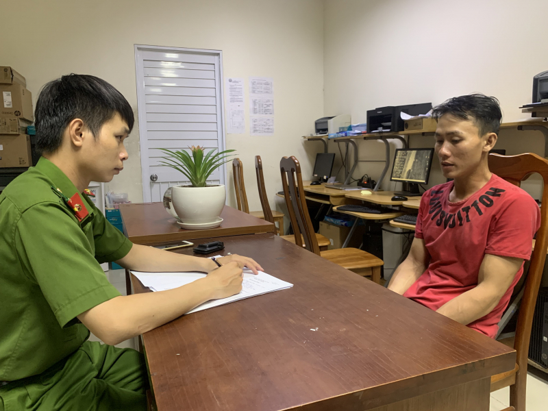 	Bắt giữ tên cướp giật tài sản có 2 tiền án -0