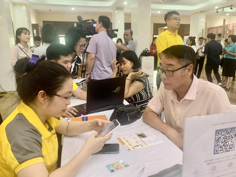 Hướng dẫn, hỗ trợ người dân cấp đổi Giấy phép lái xe trực tuyến trên Cổng Dịch vụ công Quốc gia -0