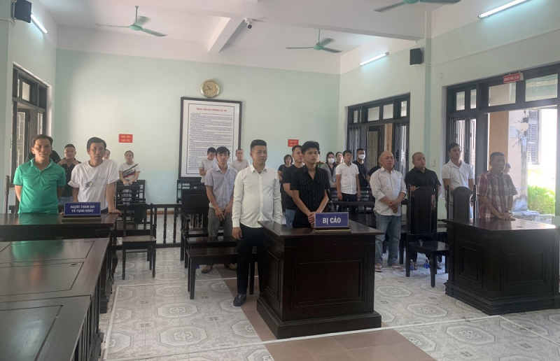 10 đối tượng tham gia đường dây đánh bạc qua mạng hơn 515 tỷ đồng hầu tòa -0