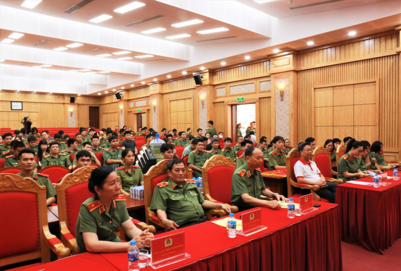 Lan toả tinh thần nhân ái từ chương trình hiến máu tình nguyện của Cụm thi đua số 1  -0