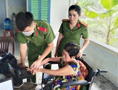 Hậu Giang hoàn thành chỉ tiêu cấp căn cước công dân trước thời hạn -0