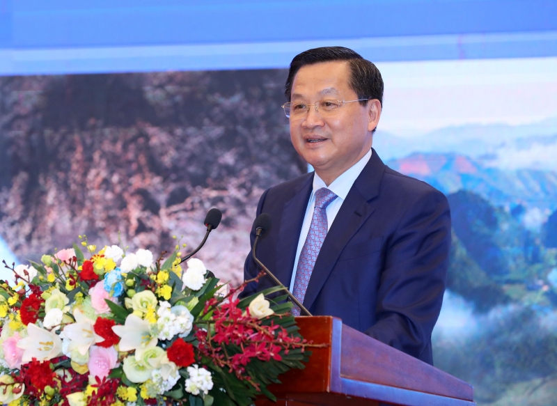 Xây dựng quê hương 