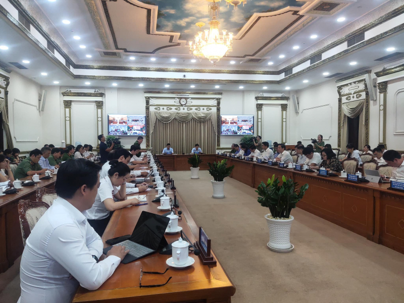 Lấy người dân làm chủ thể để phục vụ tốt hơn nữa -0