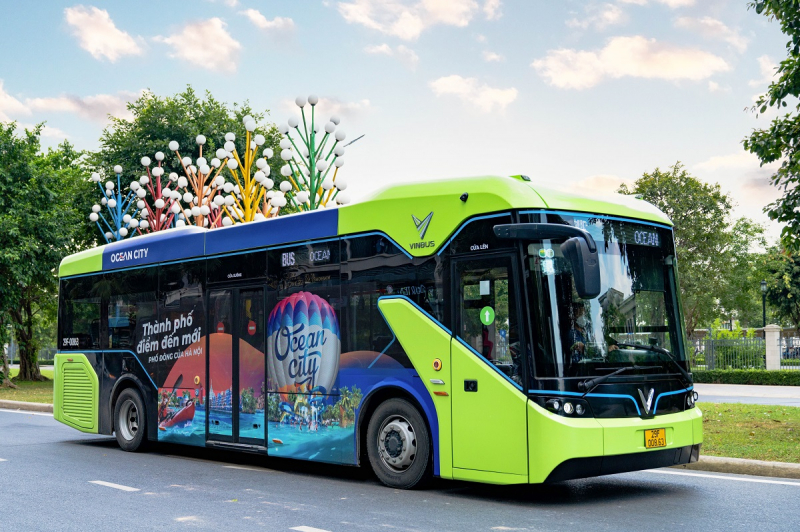 Hàng trăm chuyến VinBus miễn phí tới Mega Grand World Hà Nội -0