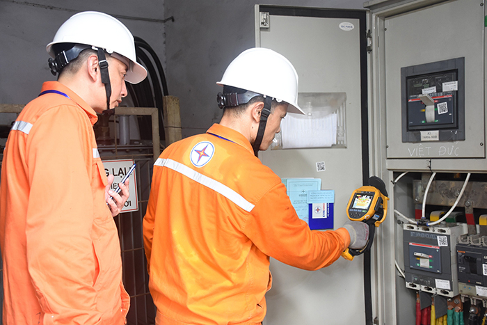 EVNHANOI cung ứng điện an toàn và ổn định phục vụ cho 189 điểm thi tốt nghiệp THPT -0