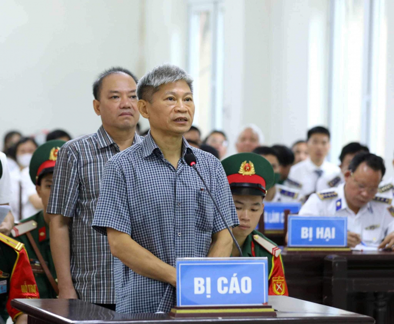 Xét xử 5 cựu tướng lĩnh Cảnh sát biển trong vụ án tham ô 50 tỷ đồng -0