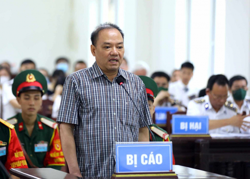 Cựu Tư lệnh Cảnh sát biển bị đề nghị từ 16 năm đến 16 năm 6 tháng tù -0