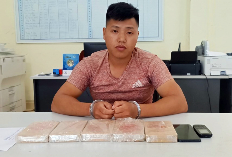 Bắt giữ đối tượng mua bán trái phép 5 bánh heroin -0