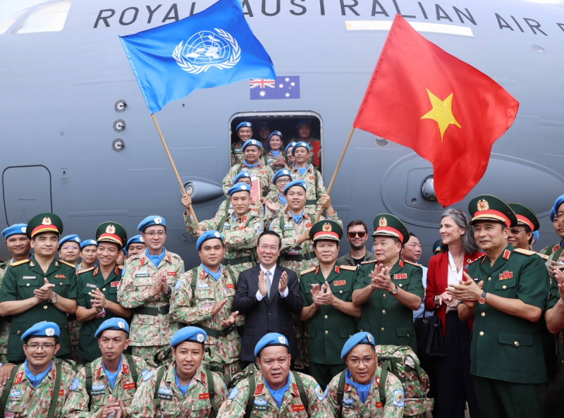 Chủ tịch nước dự Lễ Xuất quân của Bệnh viện dã chiến VDC2.5 và Đội Công binh số 2 -0