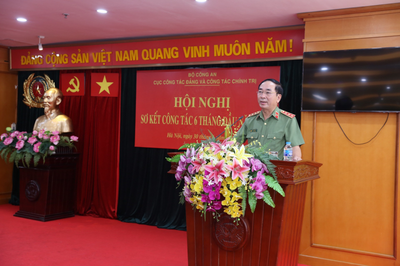 Nâng cao hiệu quả công tác chính trị, công tác quần chúng trong CAND -0