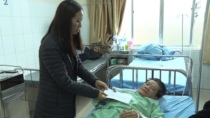 Hơn 200 triệu đồng hỗ trợ các nạn nhân trong vụ sập taluy ở Đà Lạt -0