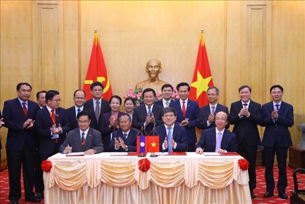 Vietnam, Laos bolster cooperation in social sciences -0