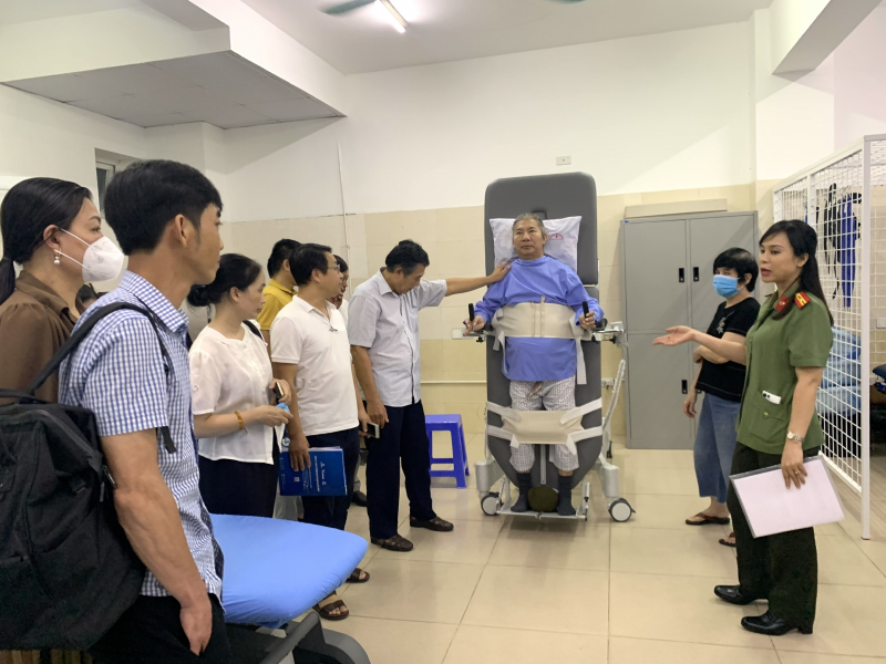 Hội thảo trao đổi kinh nghiệm về giải pháp phục hồi chức năng trong điều trị tổn thương cột sống và thần kinh -0